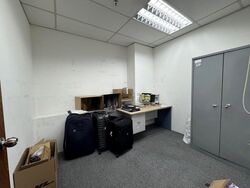 Leong Huat Building (D13), Factory #496503291